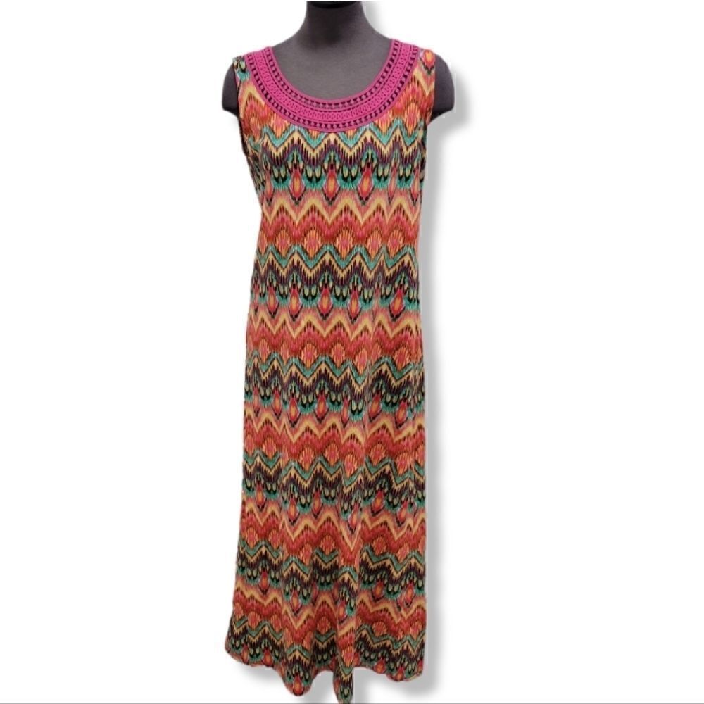 EC JONES NEW YORK SLEEVELESS IKAT MAXI DRESS W/ FUSHIA EMBROIDERY SZ.M